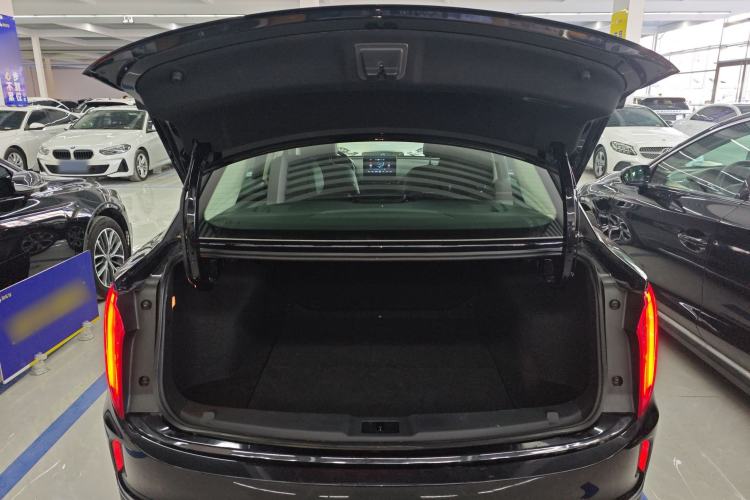 Used Hongqi E-QM5 2021 Online Booking Charging Basic Edition 5 Seats