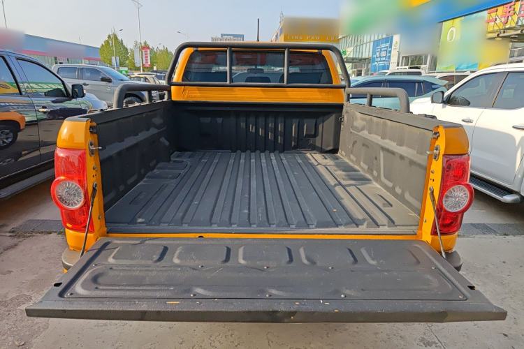 Used JAC Group T6 2022 2.0T Diesel Two-Wheel Drive Engineering Version with Long Wheelbase