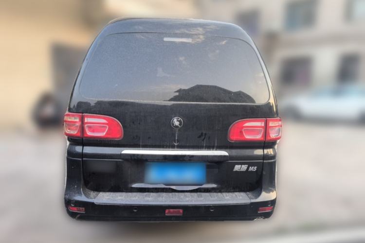 Used FORTHING Lingzhi 2023 M5L 1.6L Base Model 7 Seats