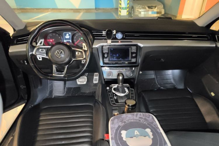 Used Volkswagen Magotan 2019 330TSI DSG Leading Model China VI Standard
