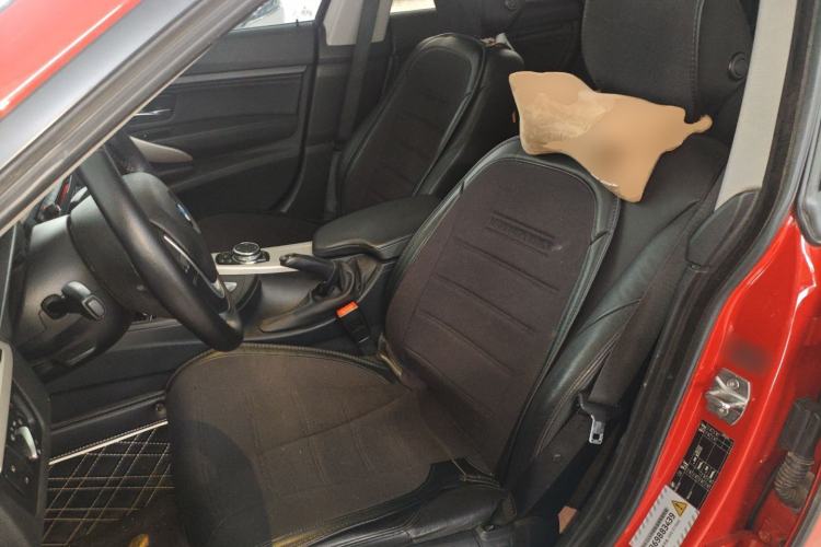 Used BMW 3 Series GT 2014 320i Leading Model
