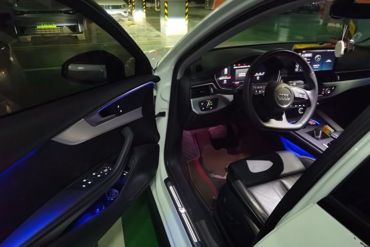 Used Audi A4L 2022 40 TFSI Luxury Dynamic Model