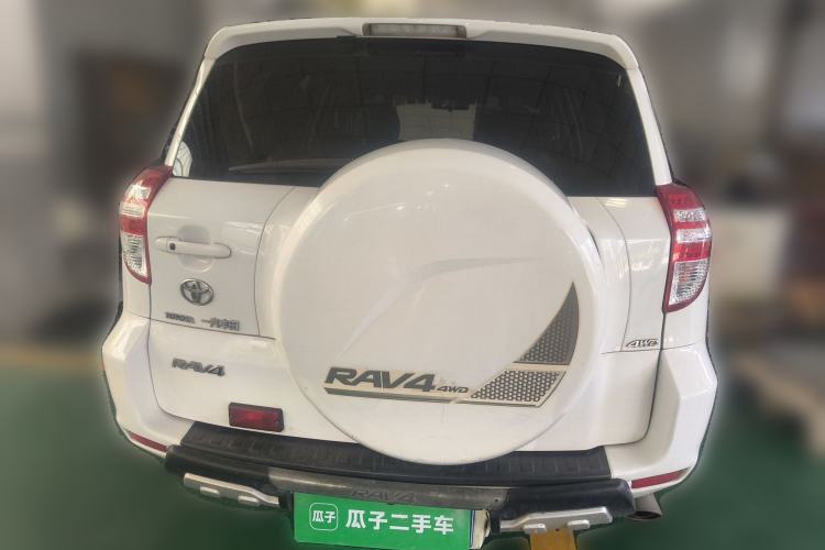 Used Toyota RAV4 2009 2.4L Automatic Luxury Edition
