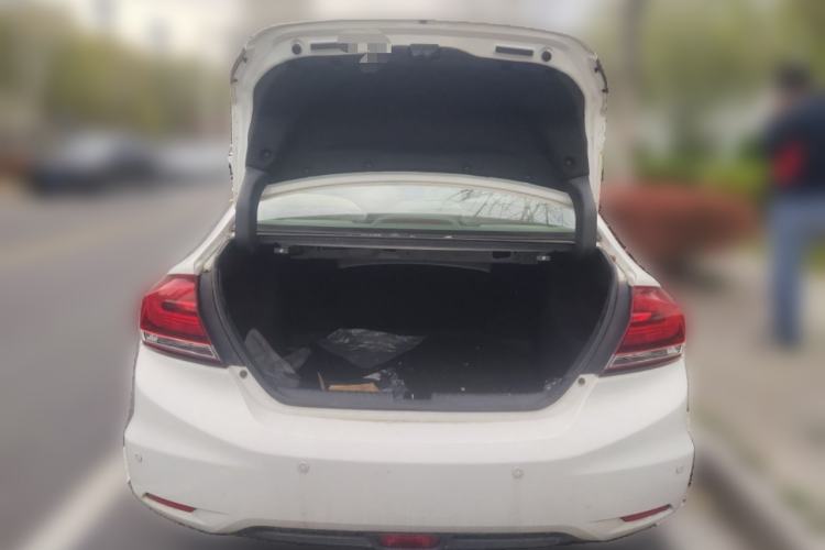 Used Honda Civic 2014 1.8L manual Comfort version Trunk