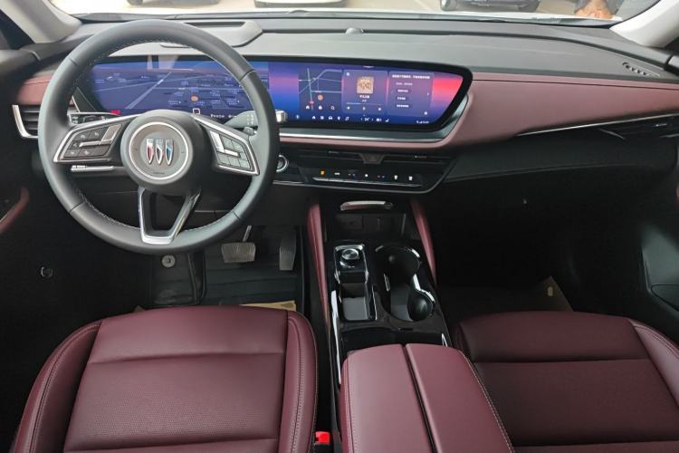 Used Buick Envision 2026 Model Range: Equinox S 25T Enjoyment Platinum Edition
