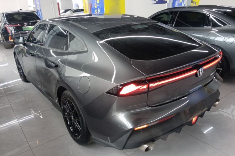 Used CHANGAN UNI-V 2022 1.5T Prestige Version
