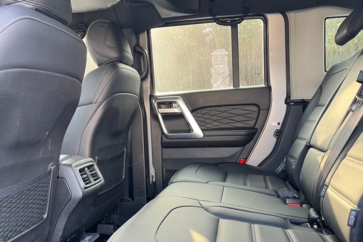 Used BAIC Off-Road BJ40 2021 2.0T Automatic Four-Wheel Drive Ring the Tower Champion Edition