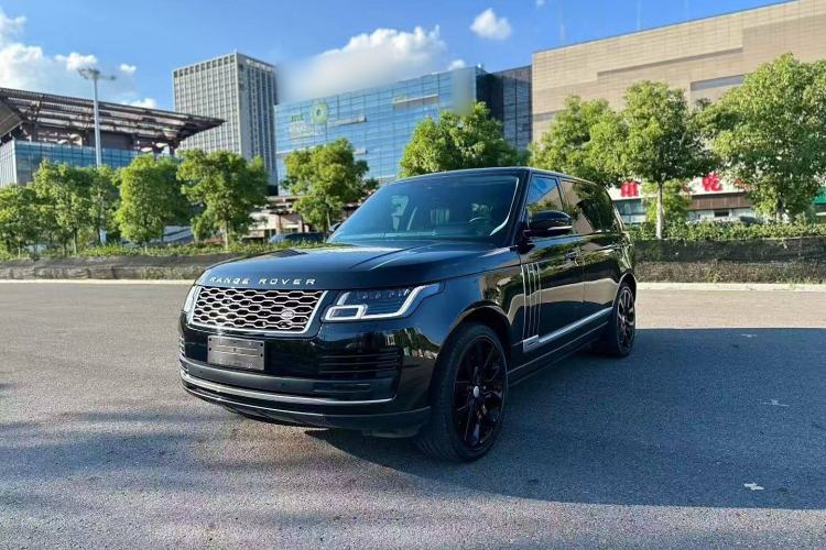 Used Land Rover Range 2022 3.0 L6 400 PS Classic Extended Version