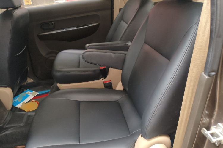 Used Wuling Hongguang 2014 1.5L S Standard Version Left Rear Seat