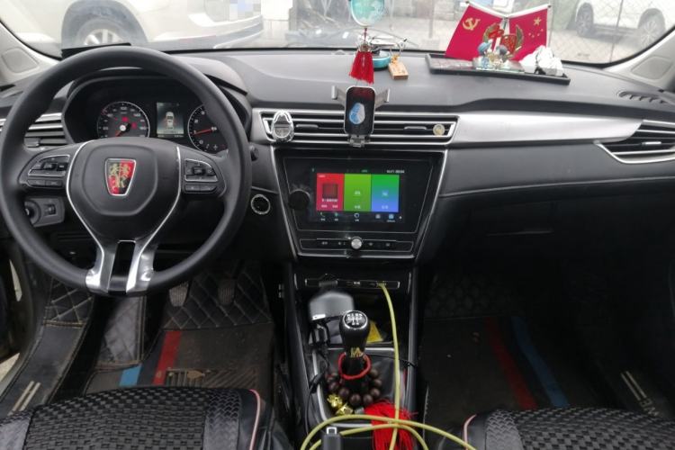 Used Roewe i5 2020 1.5L Manual 4G Connect Luxury Edition
