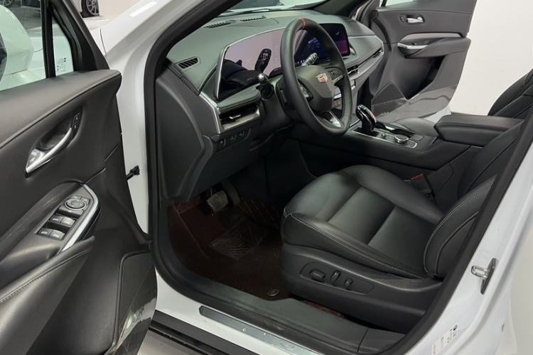 Used Cadillac XT4 2024 28T Two-Wheel-Drive Luxury Version
