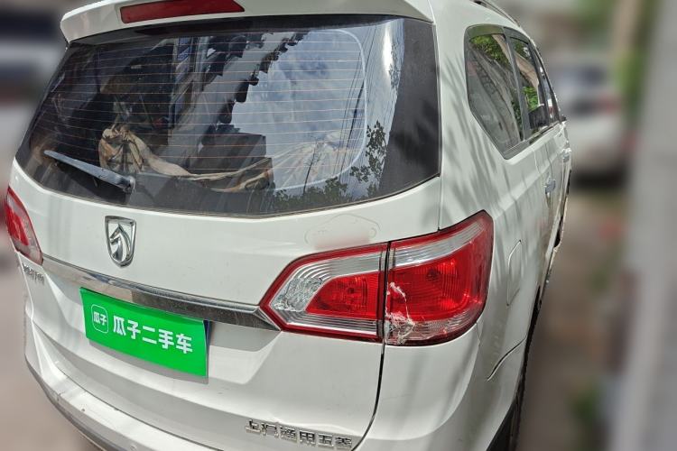 Used Baojun 730 2014 1.5L Manual Luxury Navigation ESP Version 7 Seats