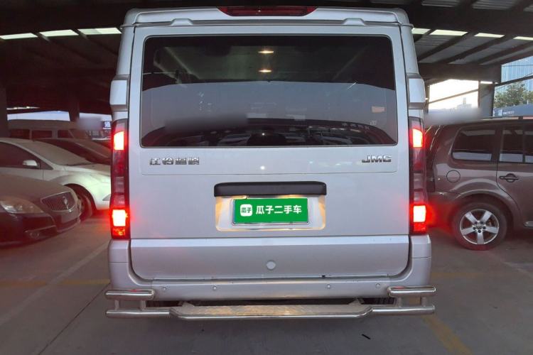 Used JMC Fushun 2023 2.0T Automatic Short-Wheelbase Low-Roof Commercial & Multi-Purpose Passenger Vehicle 6 Seats with Lift-Up Tailgate
