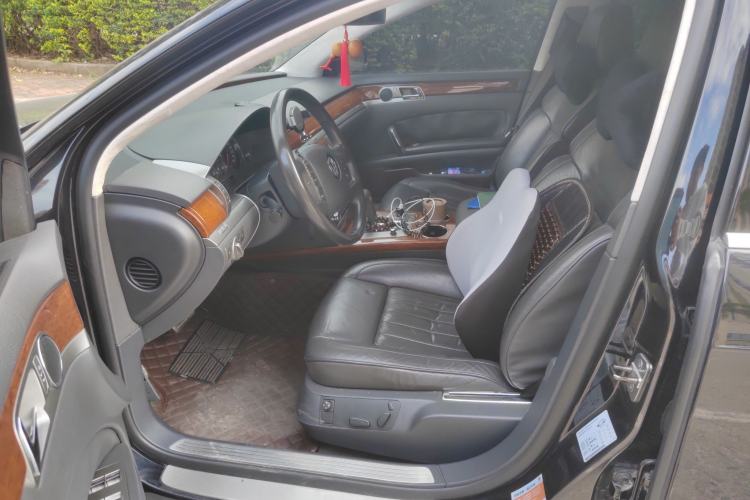 Used Volkswagen Phaeton 2012 3.0L Business Edition Left Front Seat