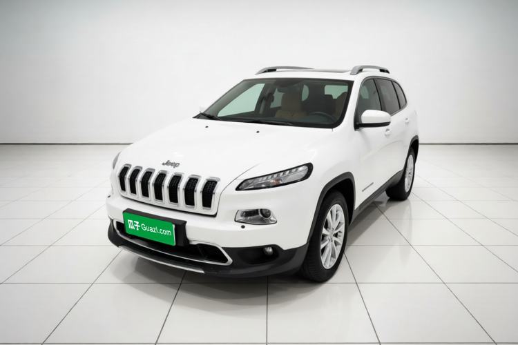 Used Jeep Cherokee 2014 2.4L Luxury Edition Guazi used car, China used car export, Used car for sale, Used  cars, Cheapest cars for sale