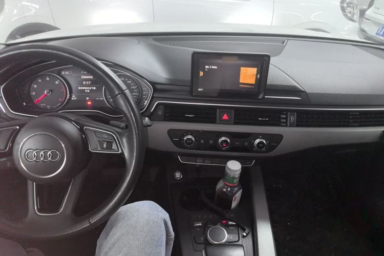 Used Audi A4L 2019 35 TFSI Ambition China VI