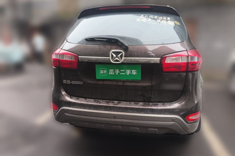 Used JMC Yusheng S350 2017 2.0T Automatic 2WD Diesel Luxury Version with Sunroof 5 Seats Rear