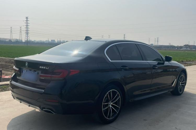 Used BMW 5 Series 2022 Second Facelift 525Li M Sport Package