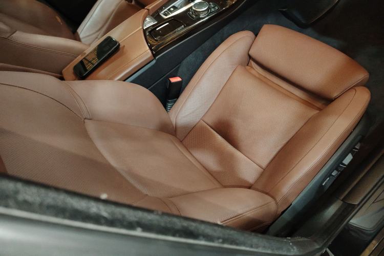 Used BMW 5 Series 2015 535Li Leading Model Right Front Seat