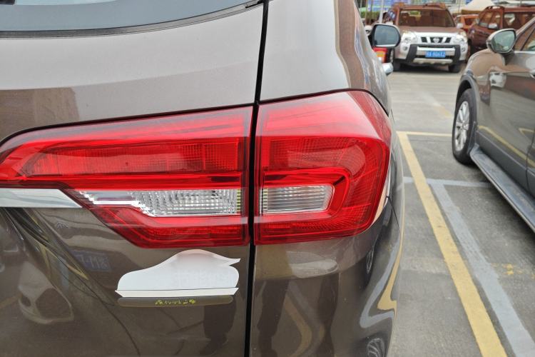 Used Haval M6 2018 Revised Version 1.5T DCT Two-Wheel Drive Elite Edition