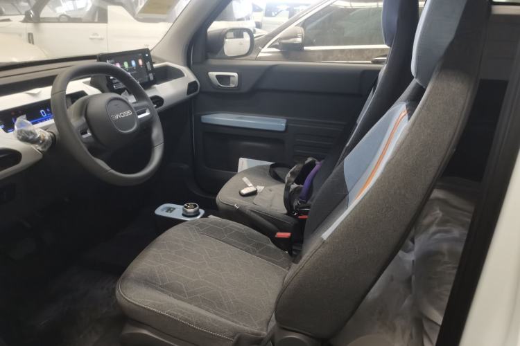 Used Geely Galaxy Panda 2024 Panda Mini 200km Endurance Bear
