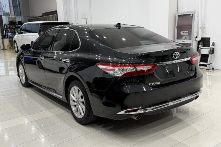 Used Toyota Camry 2023 2.0G Luxury Edition
