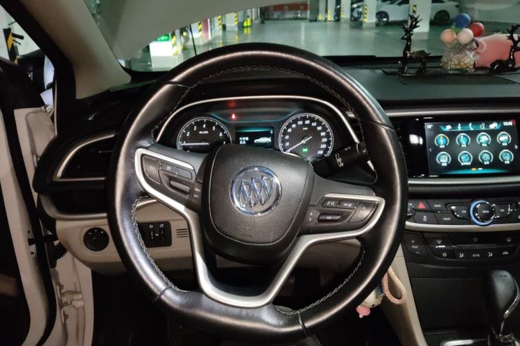 Used Buick GT 2019 15T Dual-Clutch Connected Elite Model China VI Steering Wheel
