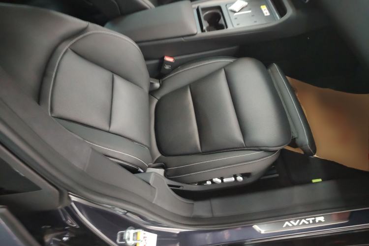 Used Avatr 12 2026 Ultra Pure-Electric All-Wheel-Drive Version Right Front Seat