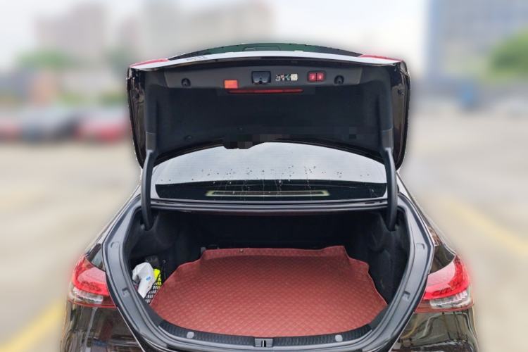 Used Mercedes-Benz E-Class 2023 Updated E 300 L Luxury Edition
