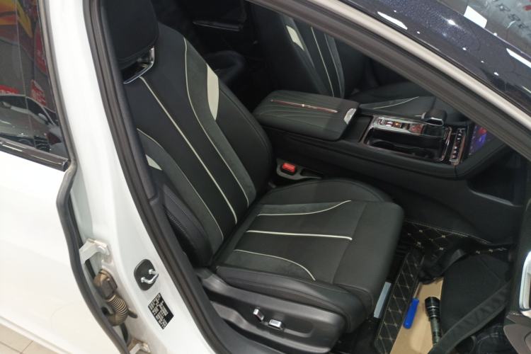 Used Hongqi H6 2023 2.0T ZhiShang Version
