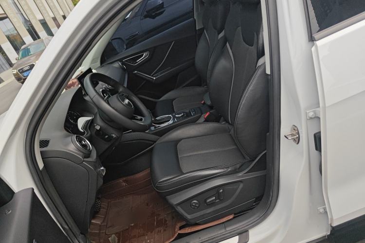 Used Audi Q2L 2020 35 TFSI Fashion Dynamic Model
