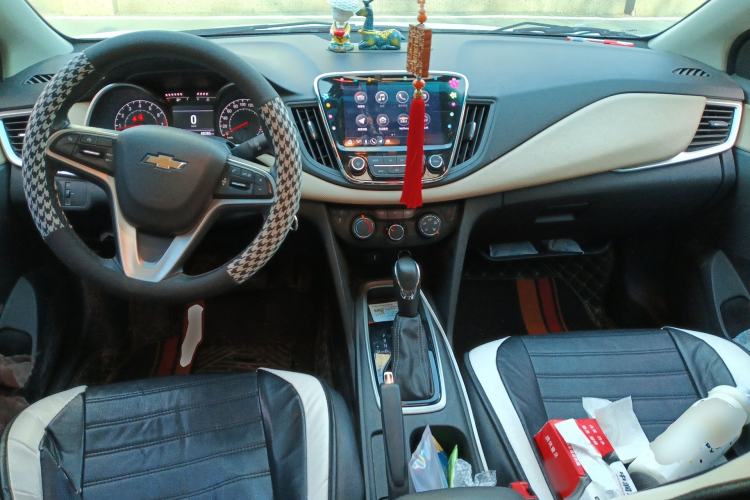 Used Chevrolet Monza 2022 320 Automatic Enjoyment Sunroof Version Center Console