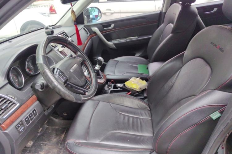 Used Haval H6 2015 Revised Version Sport Edition 1.5T Manual Transmission Two-Wheel Drive Elite Grade
