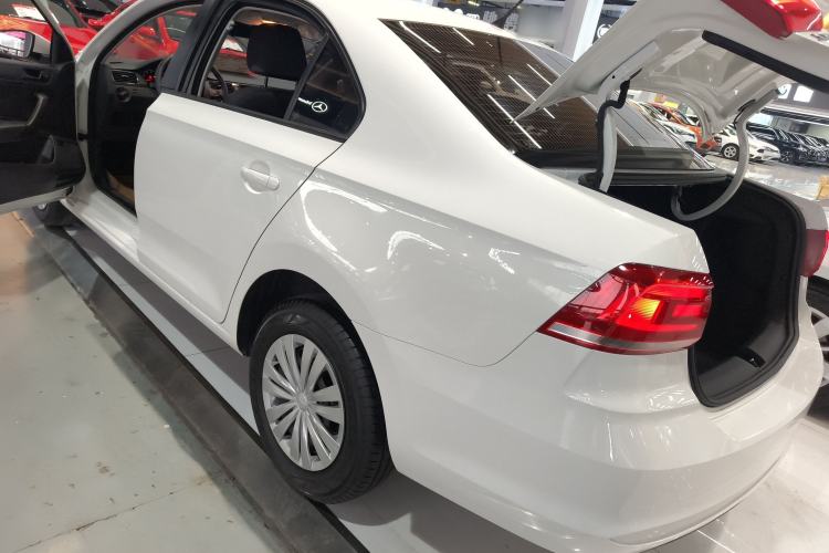 Used Volkswagen Santana 2021 1.5L Automatic Fashion Edition Exterior 2