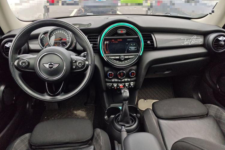 Used MINI 2016 1.5T COOPER Avant-Garde Interior 2