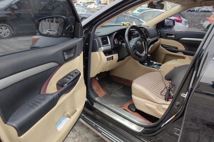 Used Toyota Highlander 2015 2.0T Four-Wheel Drive Elite Edition 7-Seater Driver Seat