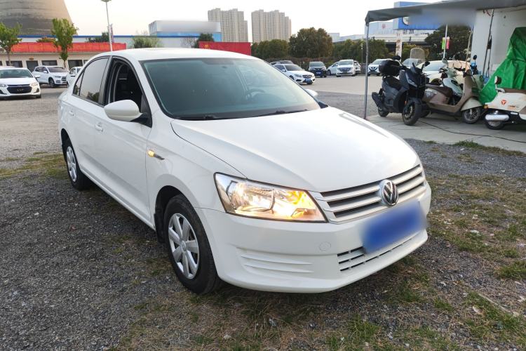 Used Volkswagen Santana 2015 1.6L Manual Fashion Edition Exterior 1