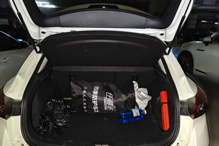 Used Mazda Mazda 3 Axela 2019 Cloud-Controlled Version Hatchback 2.0L Automatic Luxury Model China VI Standard