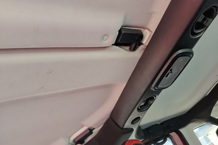 Used BAIC Off-Road BJ40 2019 2.3T Automatic Four-Wheel Drive Urban Hunter Edition Premium Model China VI Emission Standard
