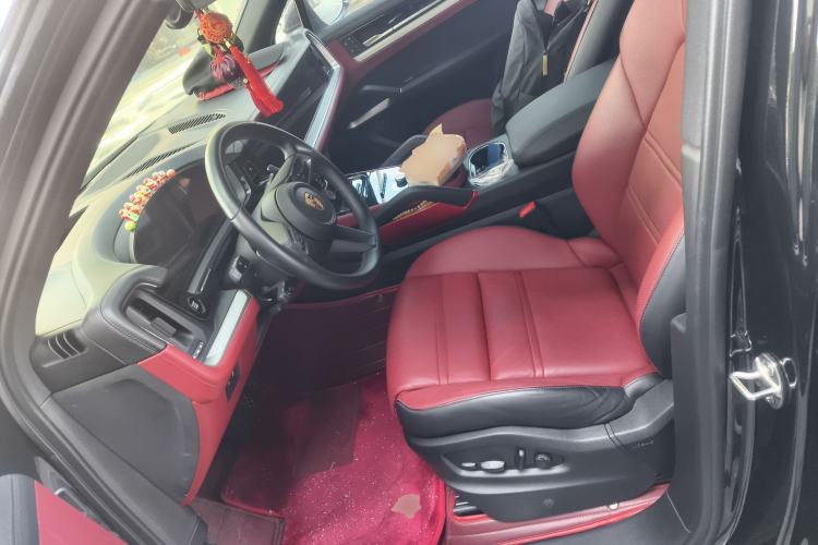 Used Porsche Cayenne 2024 Cayenne 3.0T Left Front Seat