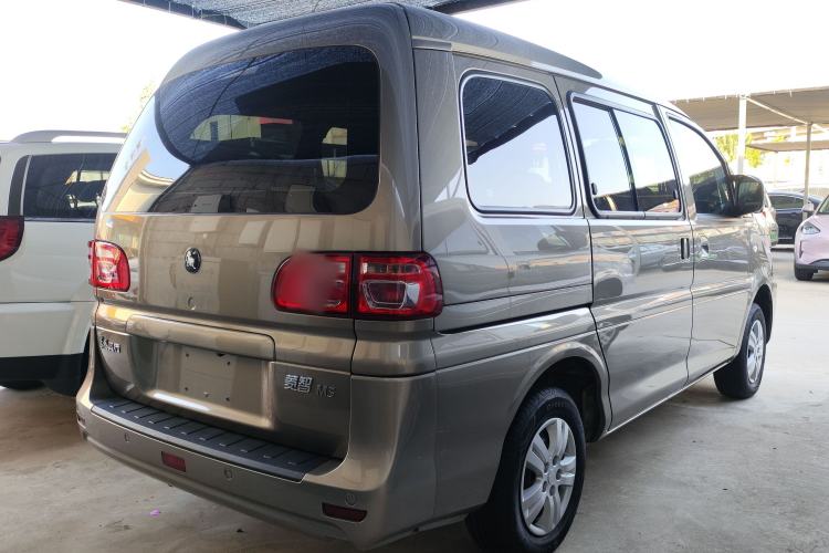 Used FORTHING Lingzhi 2023 M5 1.6L Practical Model 5 Seats
