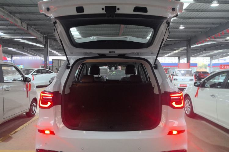 Used Roewe RX5 2025 PLUS 330TGI Automatic Trendsetting Smart Edition Trunk