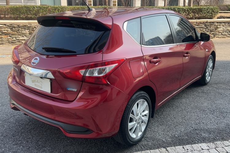 Used Nissan Tiida 2016 1.6L CVT Cool Dynamic Edition Exterior 2