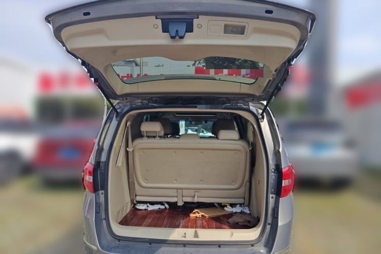 Used Buick GL8 2018 28T Luxury Model China VI Standard Trunk