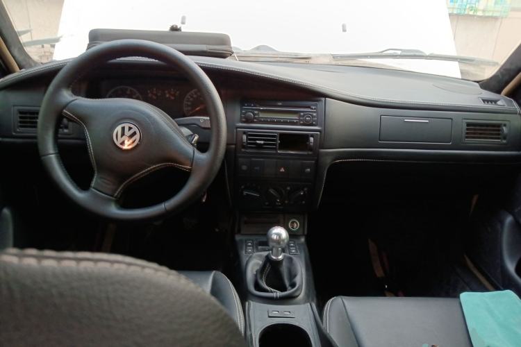 Used Volkswagen Santana Vista 2008 1.8L Manual Sishang Model