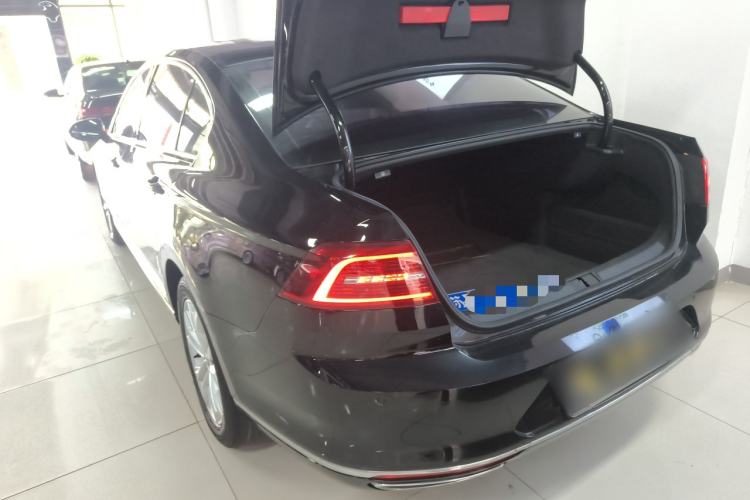 Used Volkswagen Magotan 2018 Facelift 330TSI DSG Luxury Model