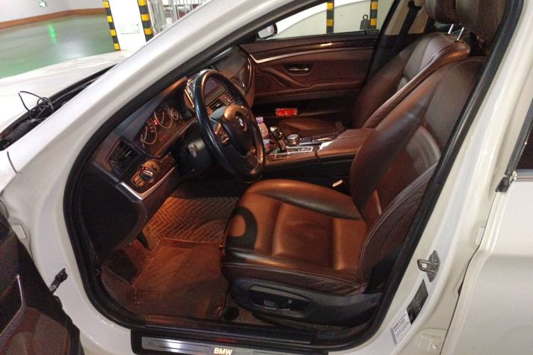 Used BMW 5 Series 2014 525Li Luxury Design Package Left Front Seat
