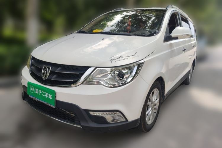 Used Baojun 730 2014 1.5L manual Comfort version 7 seats