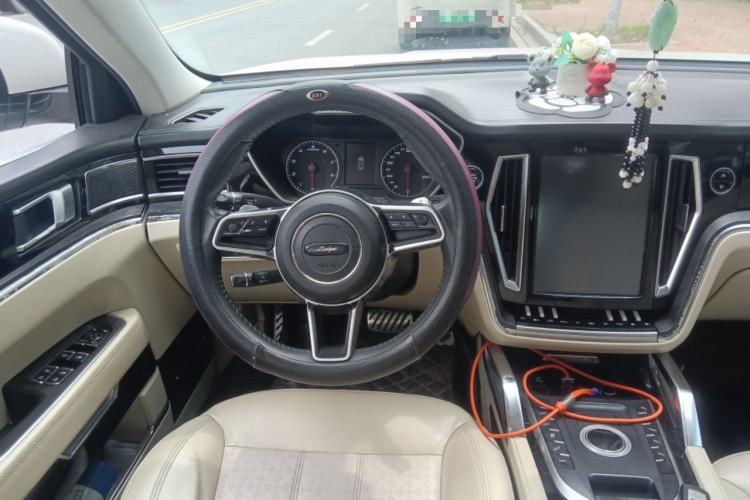 Used Zotye T700 2017 1.8T Dual-Clutch Luxury Model
