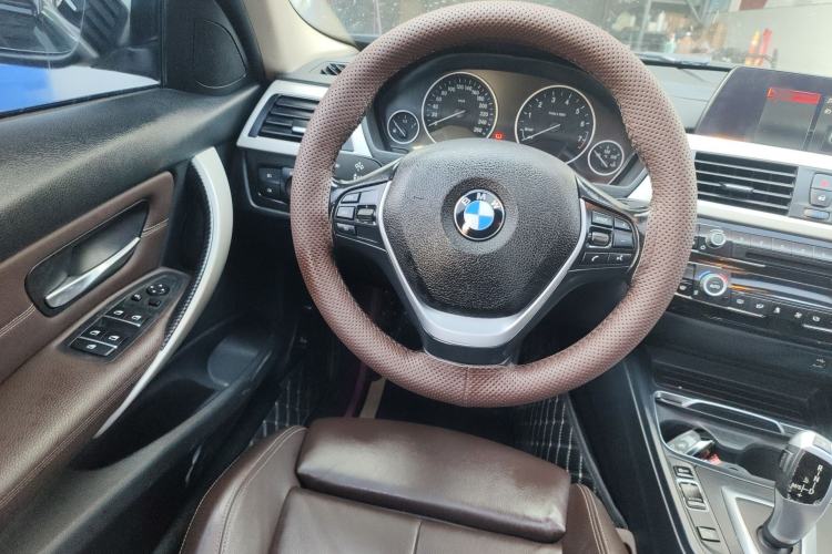 Used BMW 3 Series 2017 318i Fashion Model
